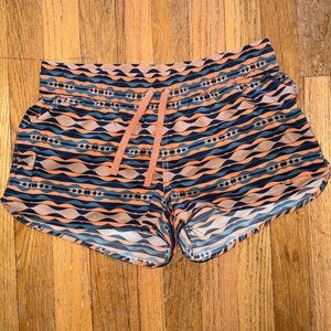 Patagonia Shorts Womens Small Orange Tigerlily Stretch Planing Micro 2"